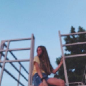 Meet your Posher, Claire